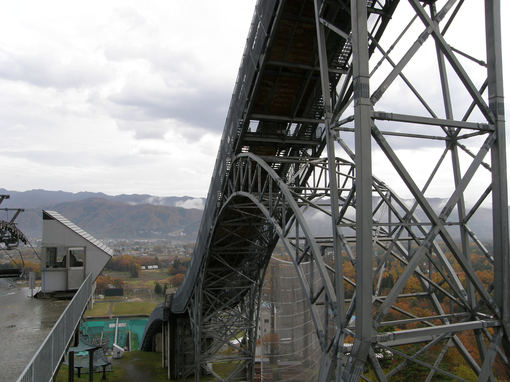 PB072698.jpg