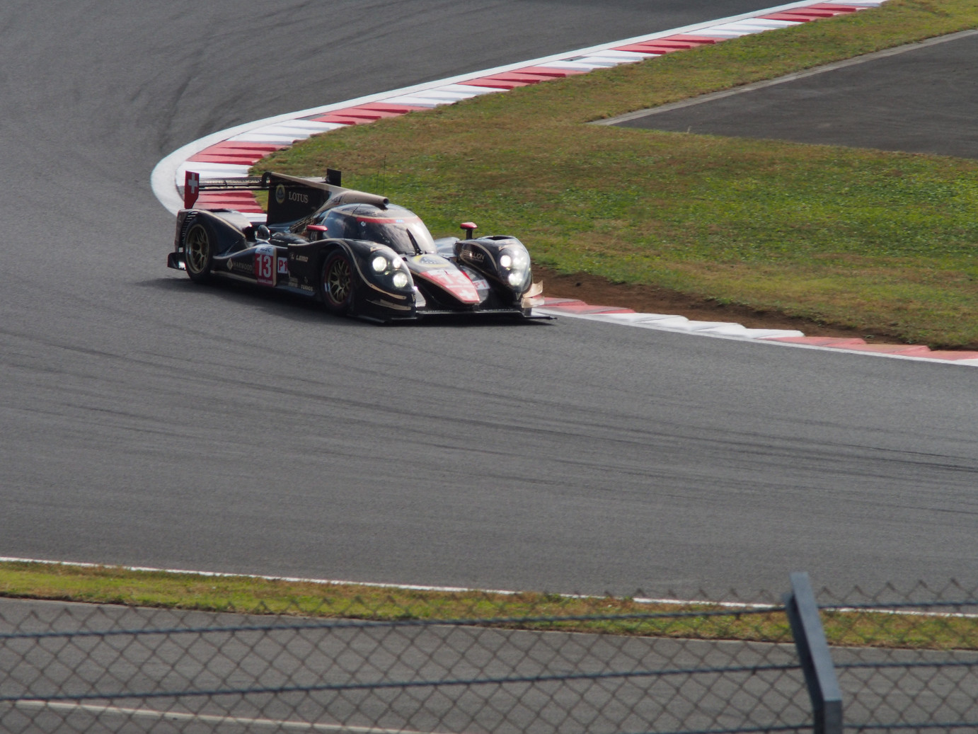 PA13043.jpg