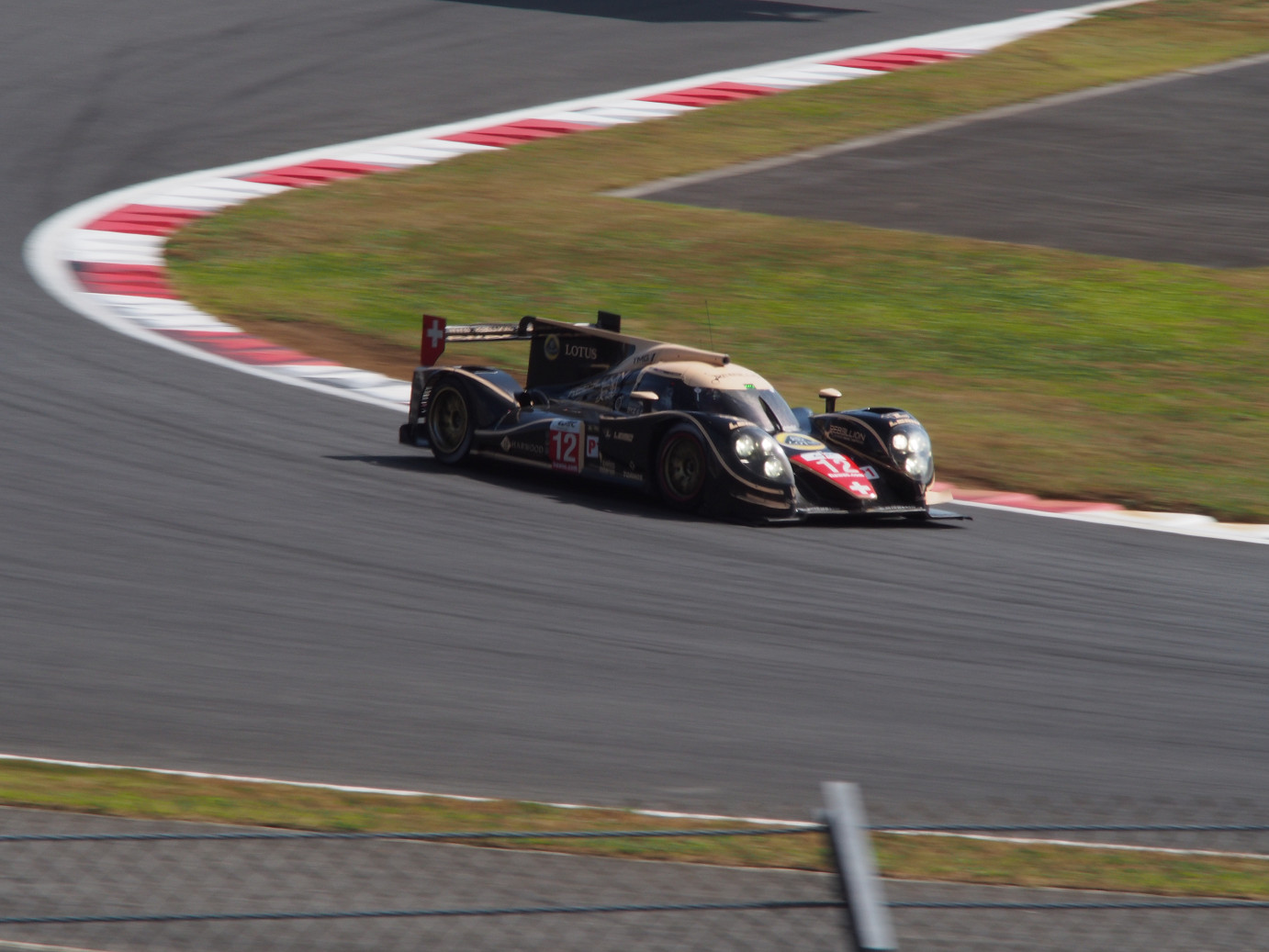 PA13093.jpg