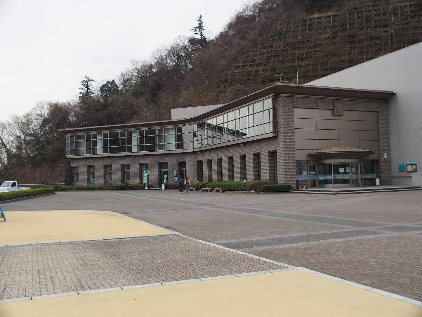 P3230185.jpg