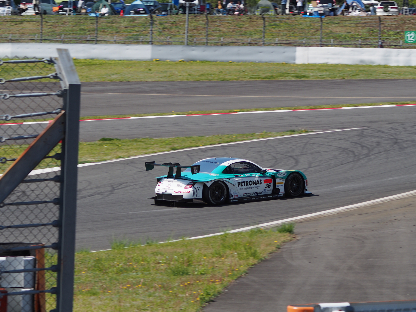 P428053.jpg