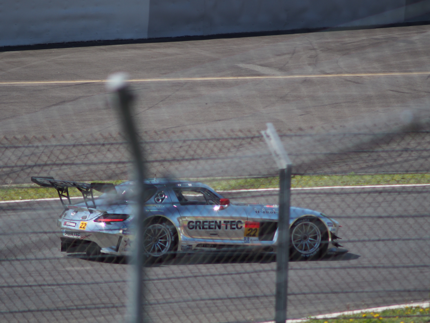 P428110.jpg