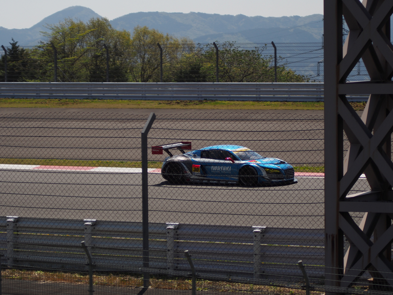 P428119.jpg
