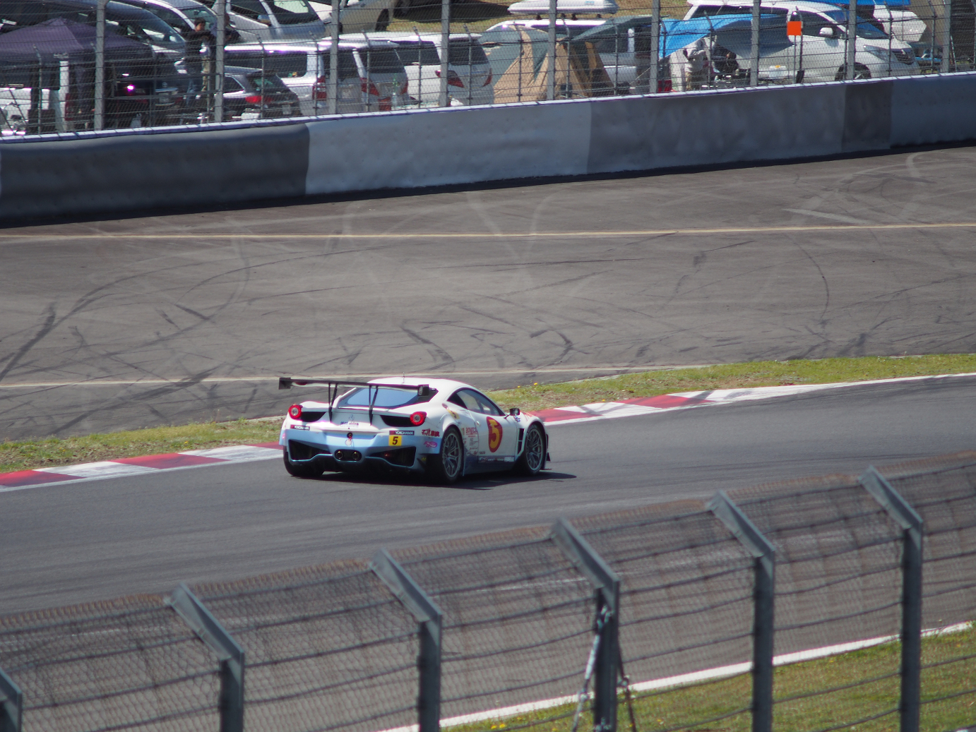P428123.jpg