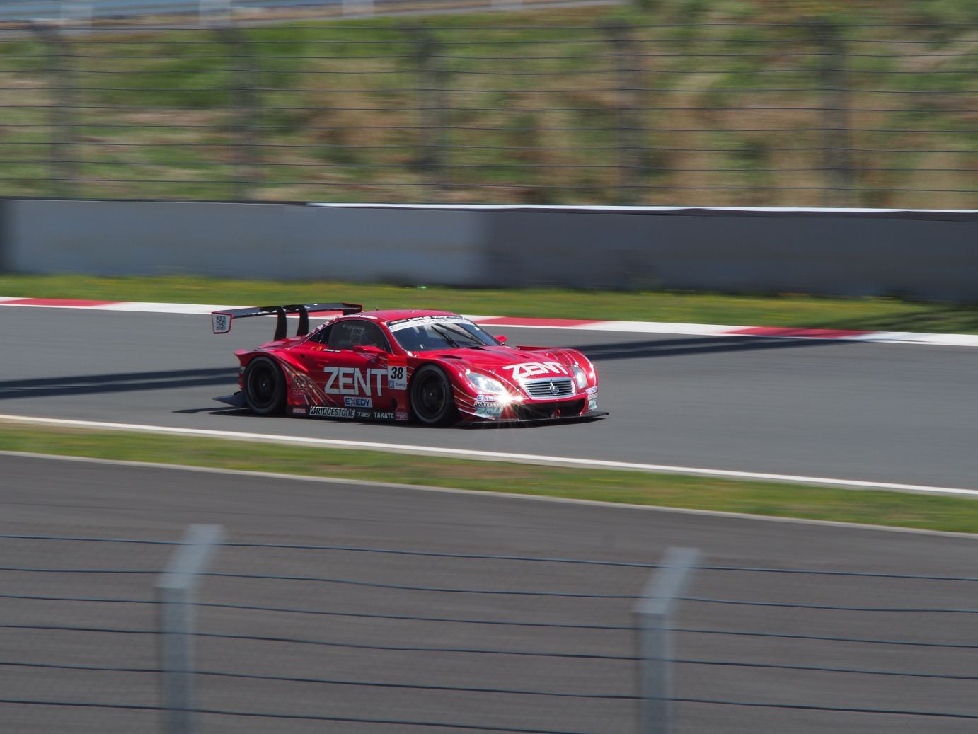 P428211.jpg