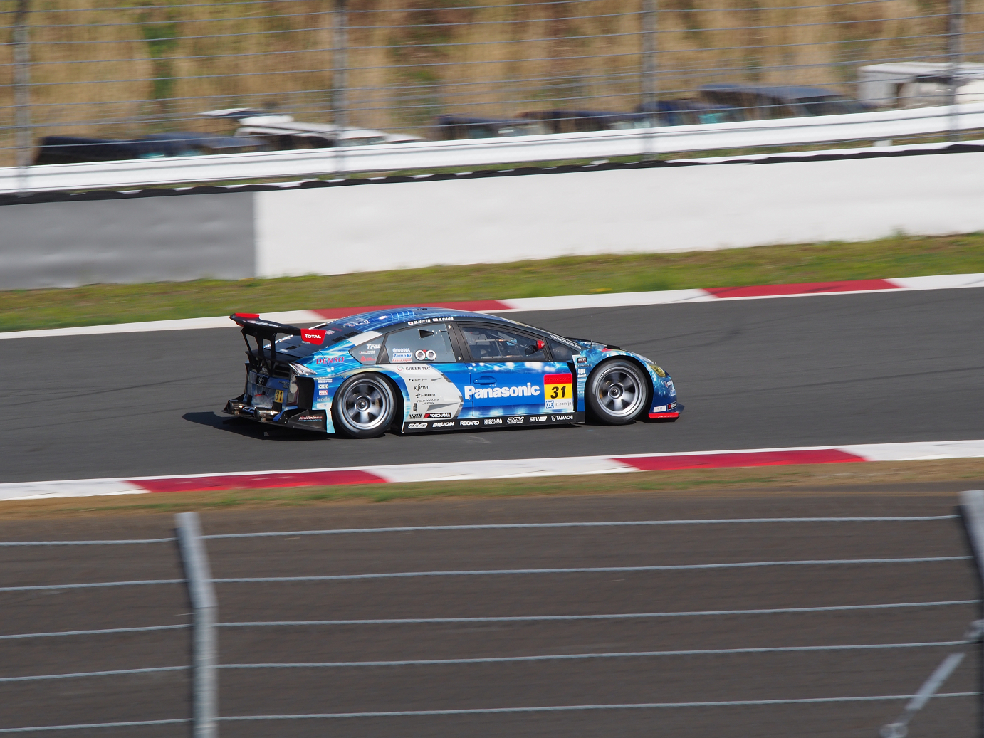 P428618.jpg