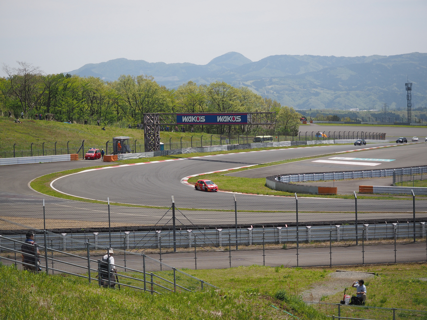P50300400.jpg