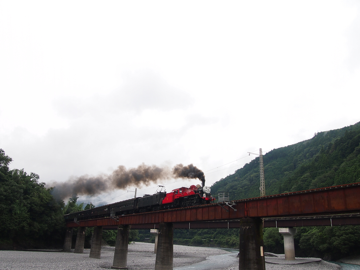 P8273952.jpg