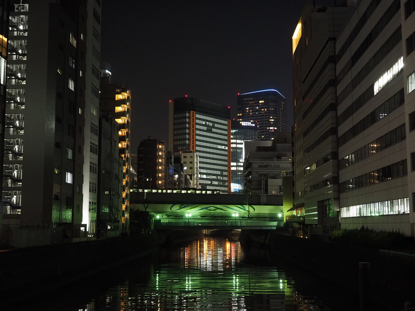 PB120111.jpg