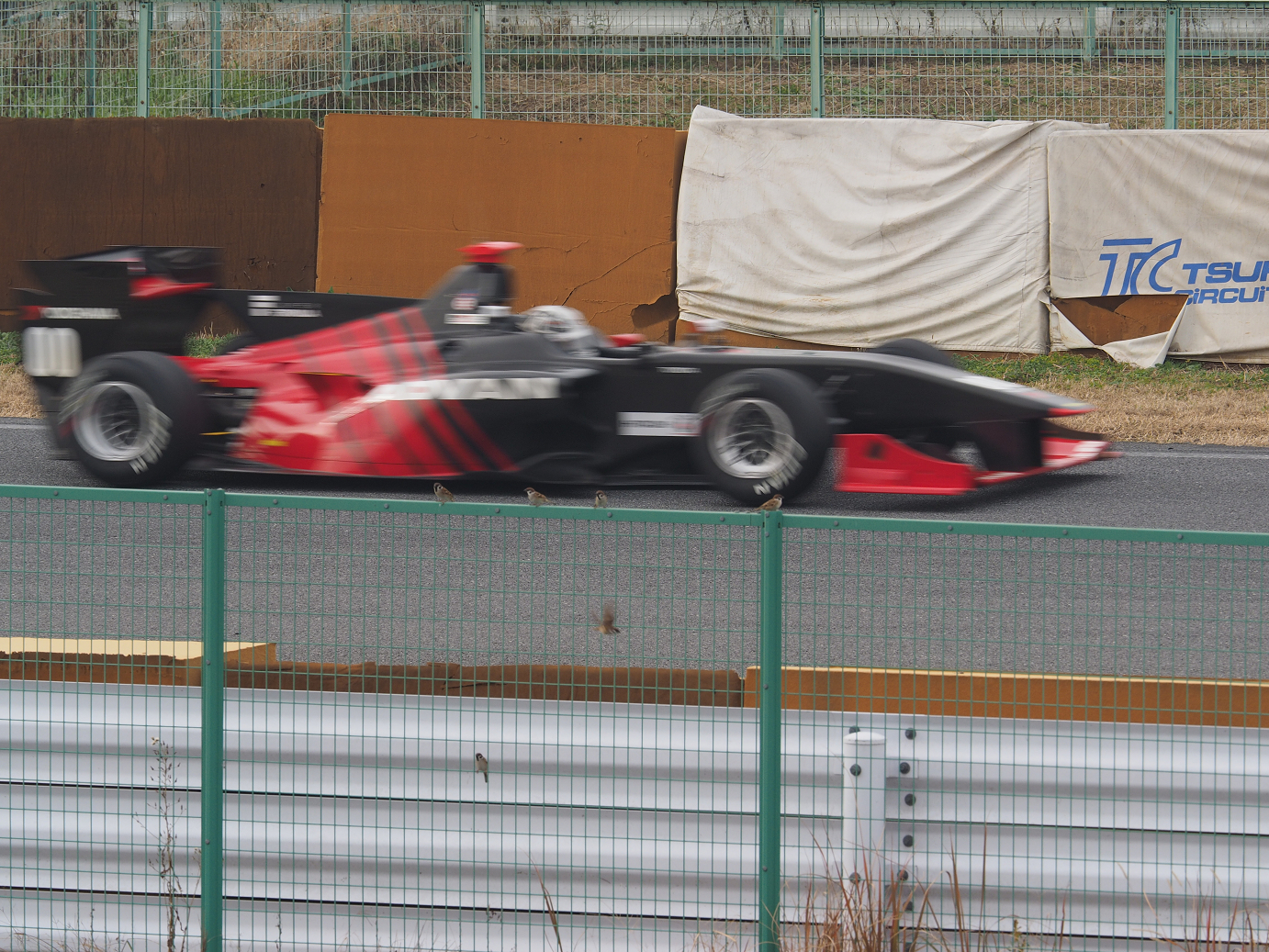 PC042856.jpg