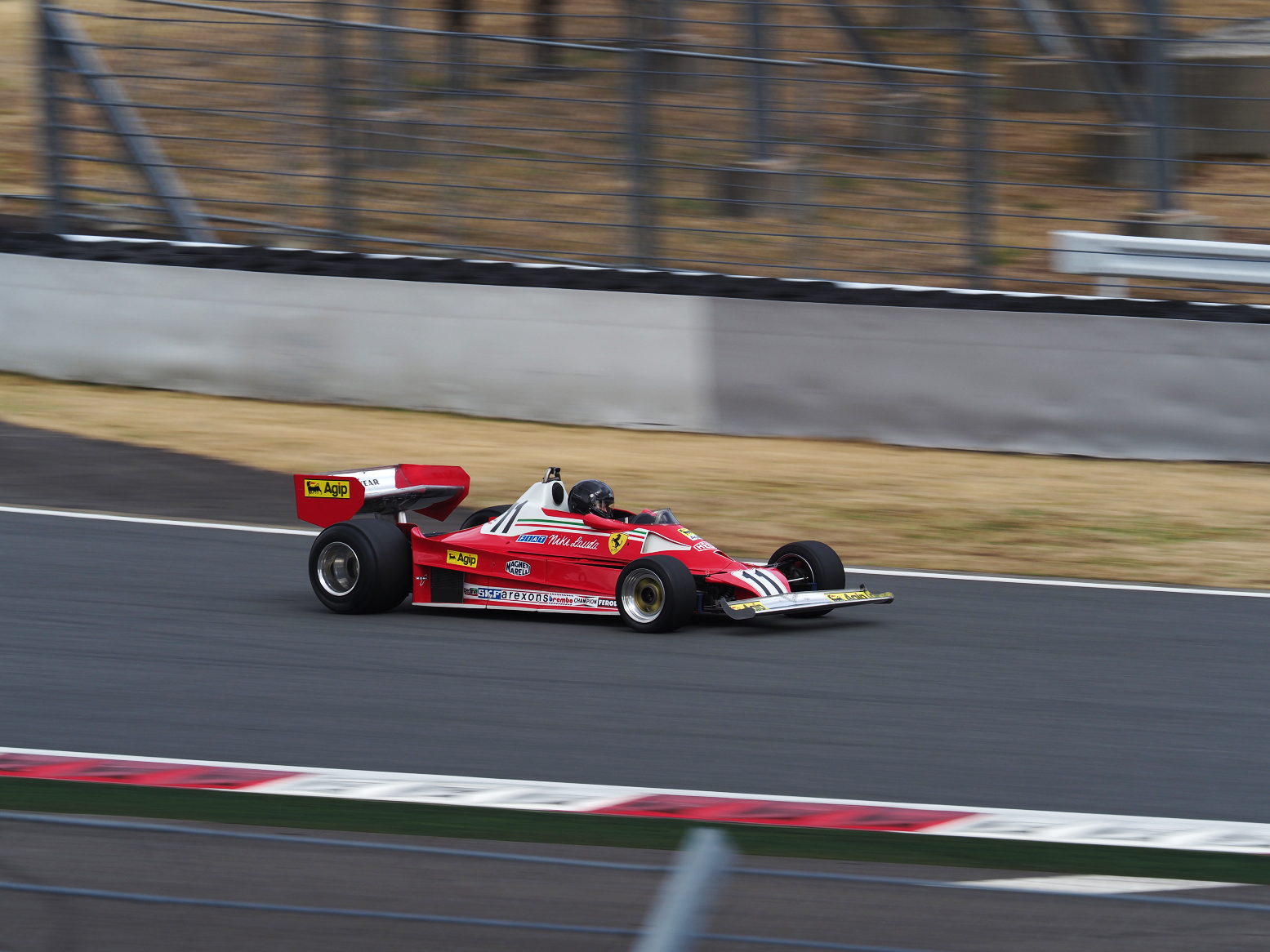 P3121888.jpg