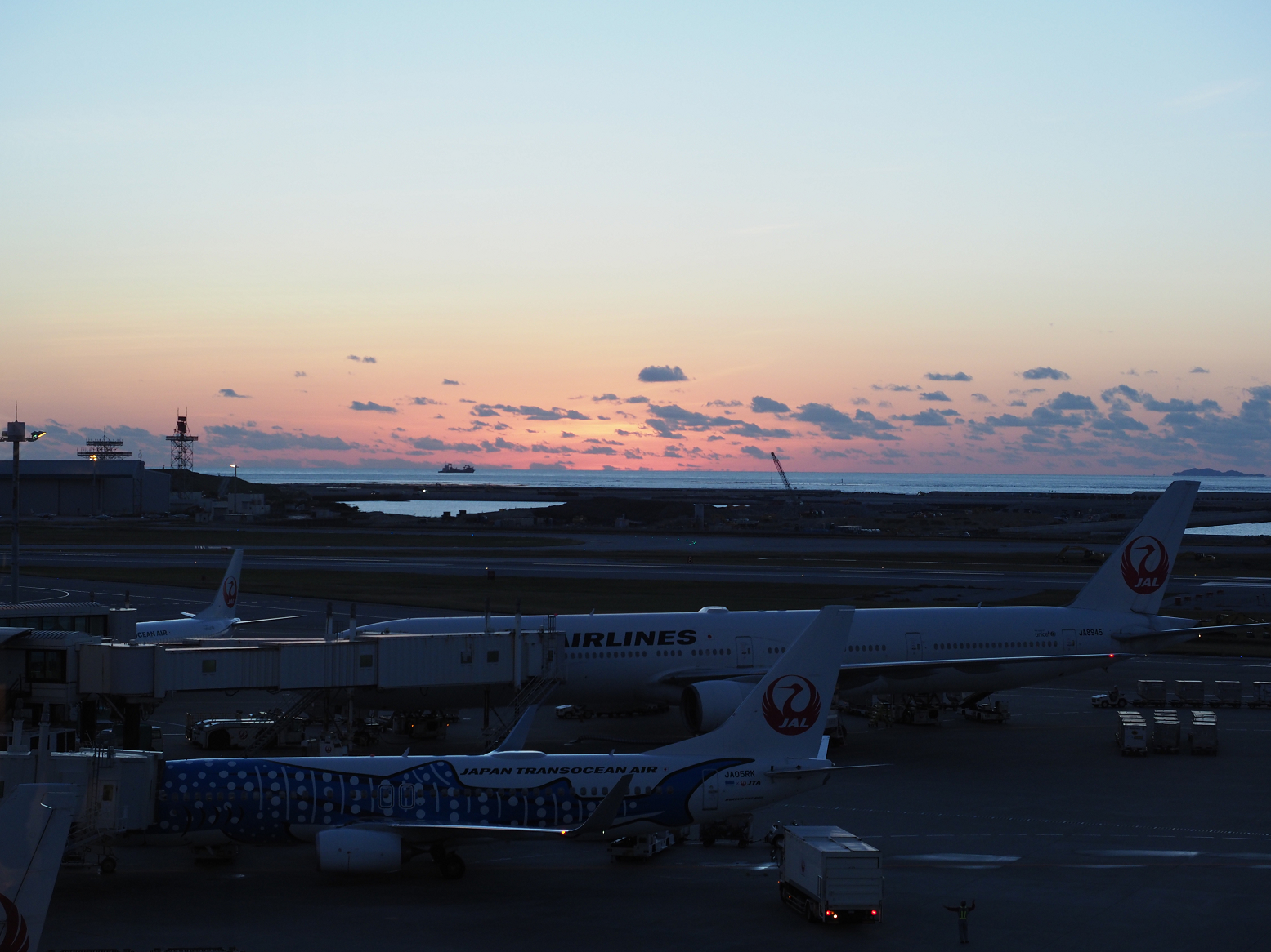 PC100898.jpg