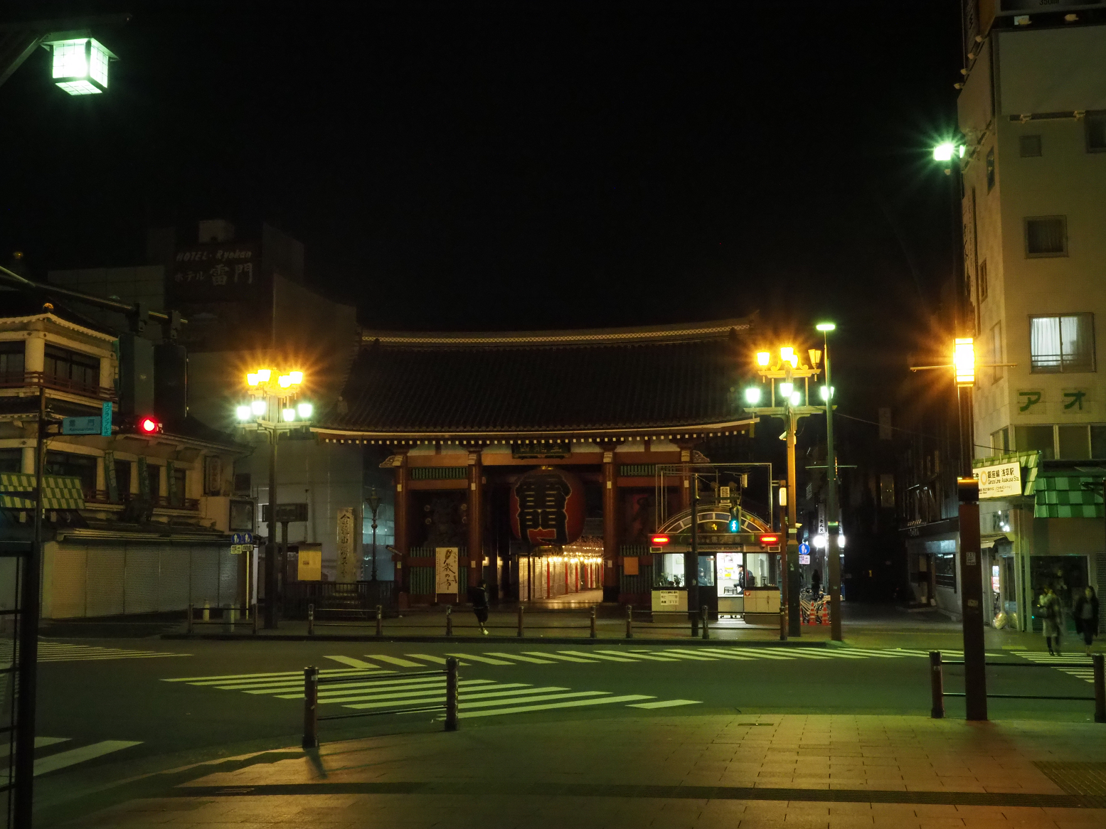 PC110989.jpg