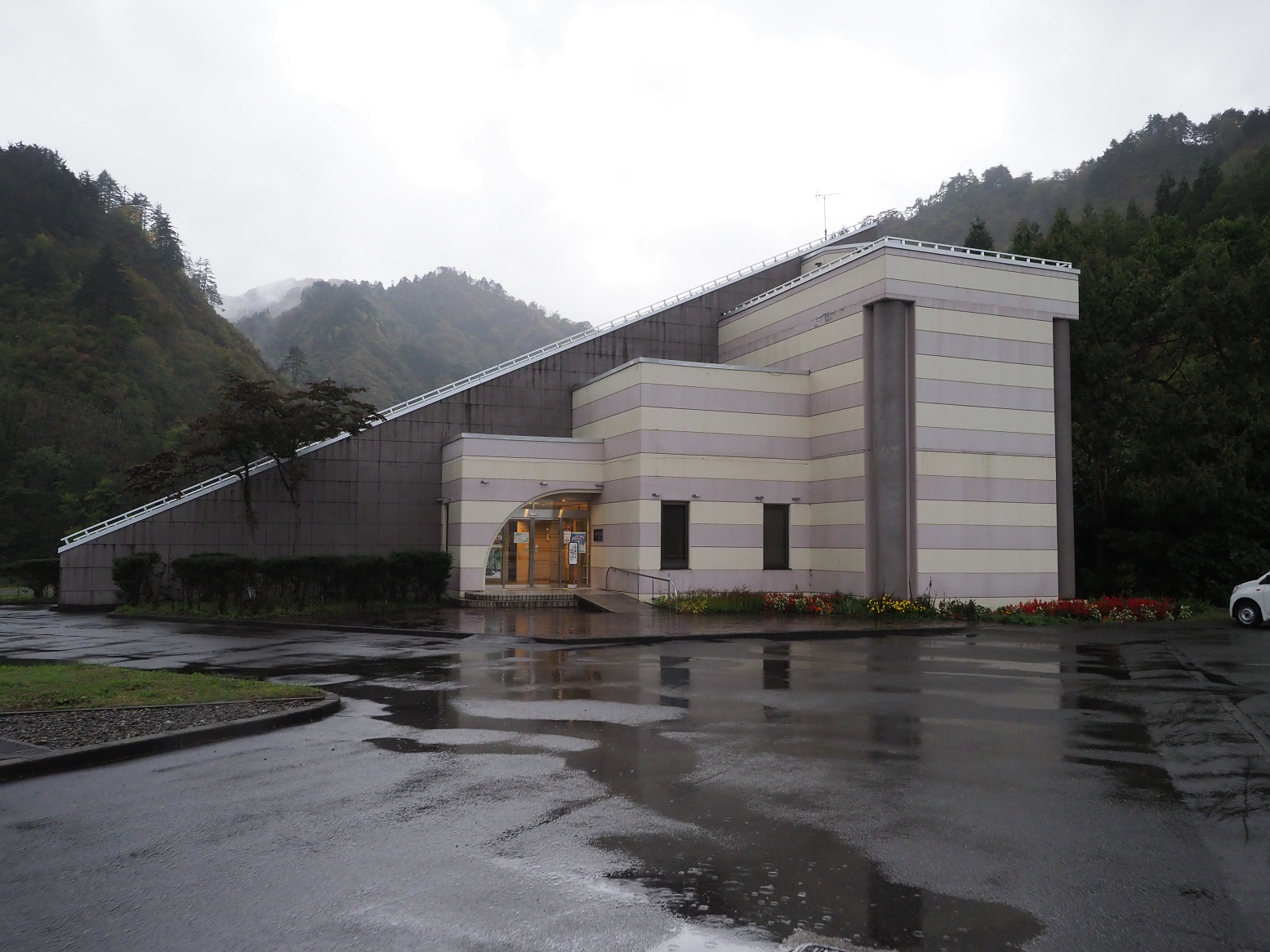 PA200819.jpg
