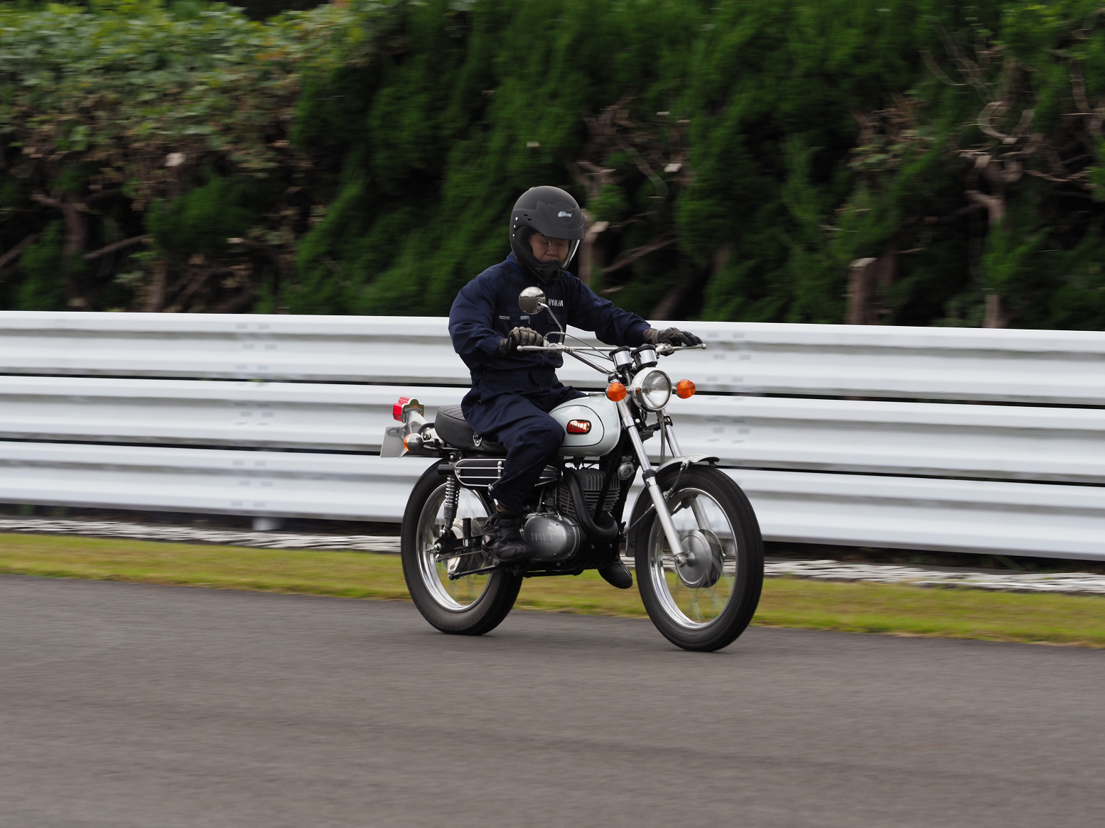 PB030565.jpg