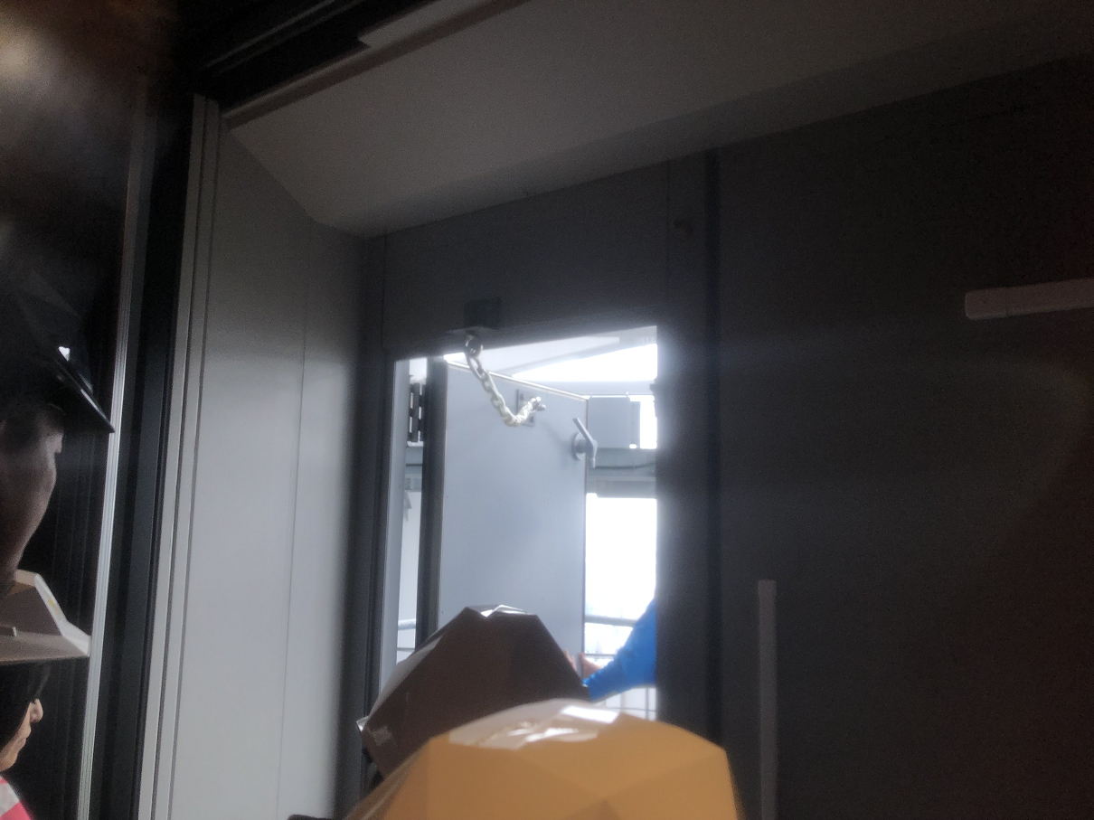 PB225132-03.jpg