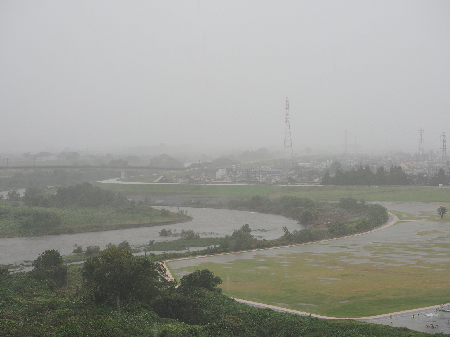 PA1213740009.jpg
