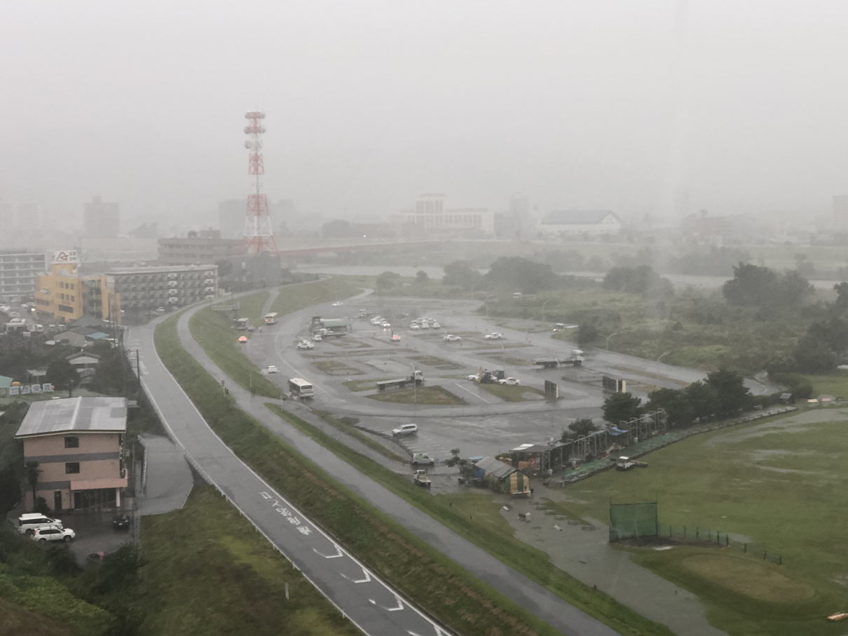 PA1213740011.jpg