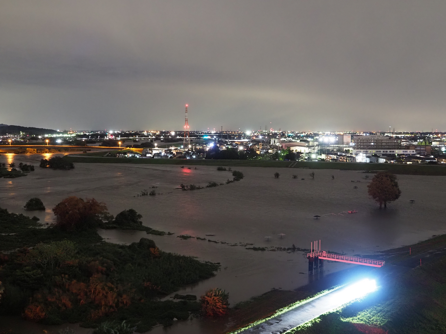 PA1213740053.jpg