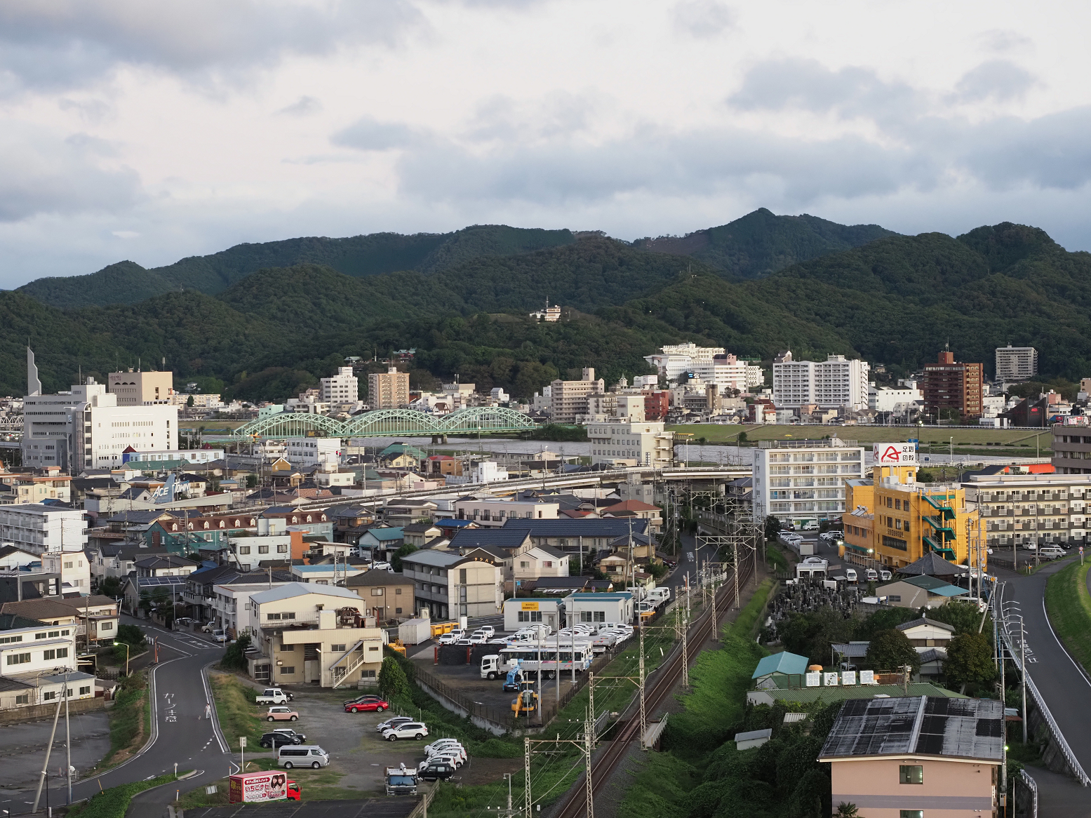 PA1213740125.jpg