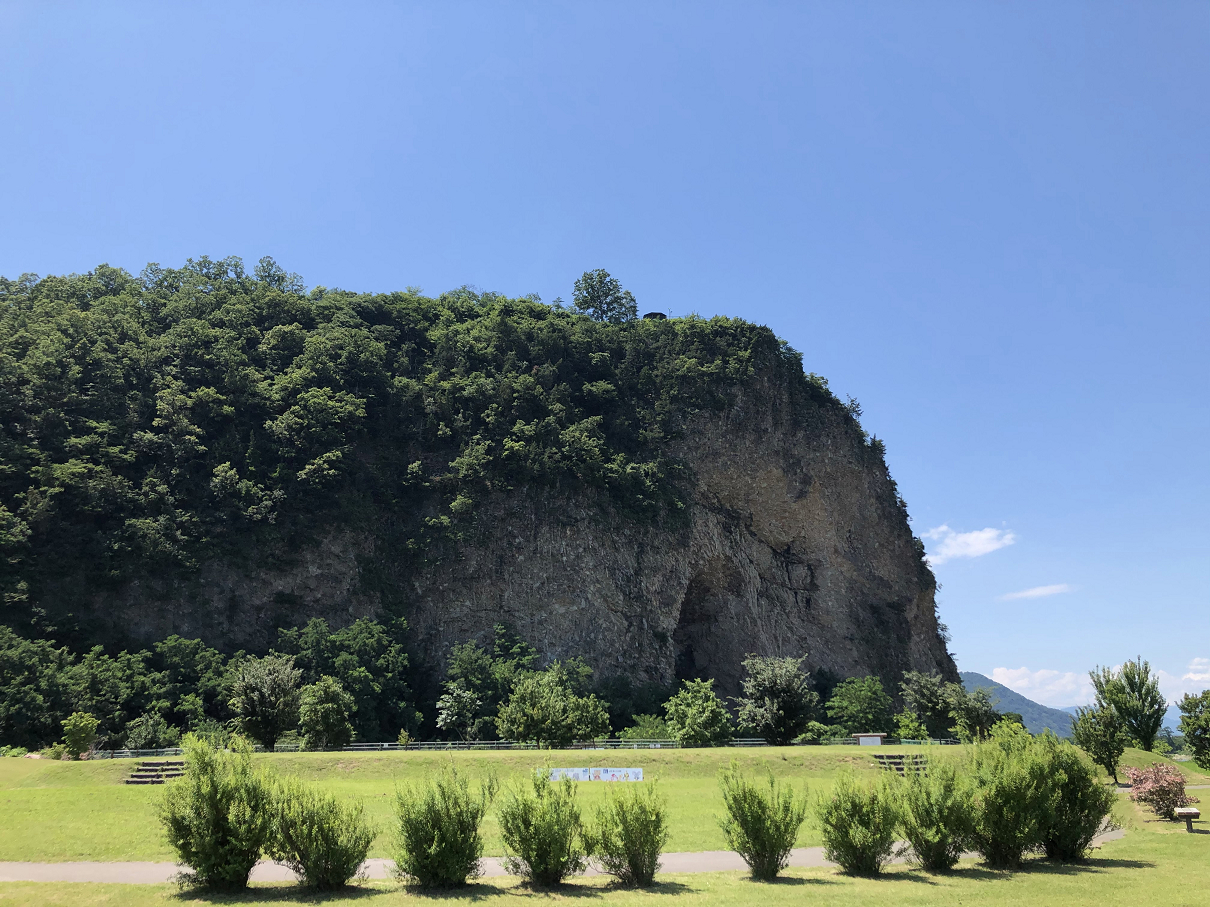 PA1213740035.jpg