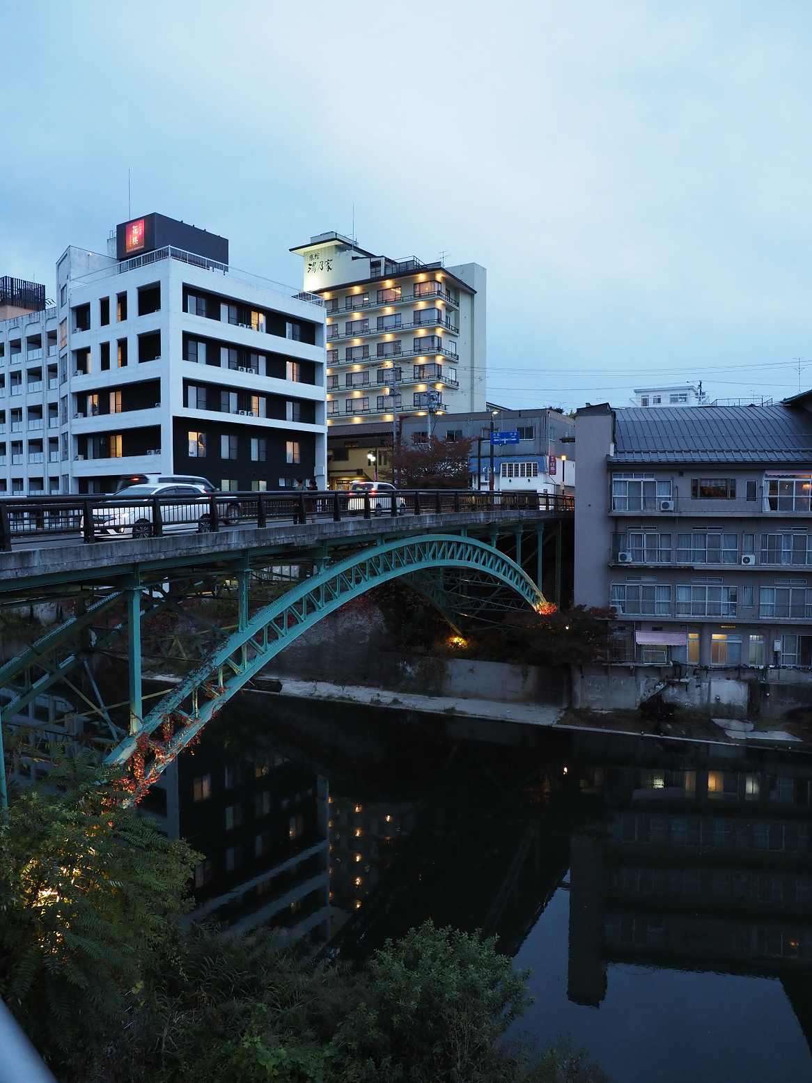 PB010527.jpg