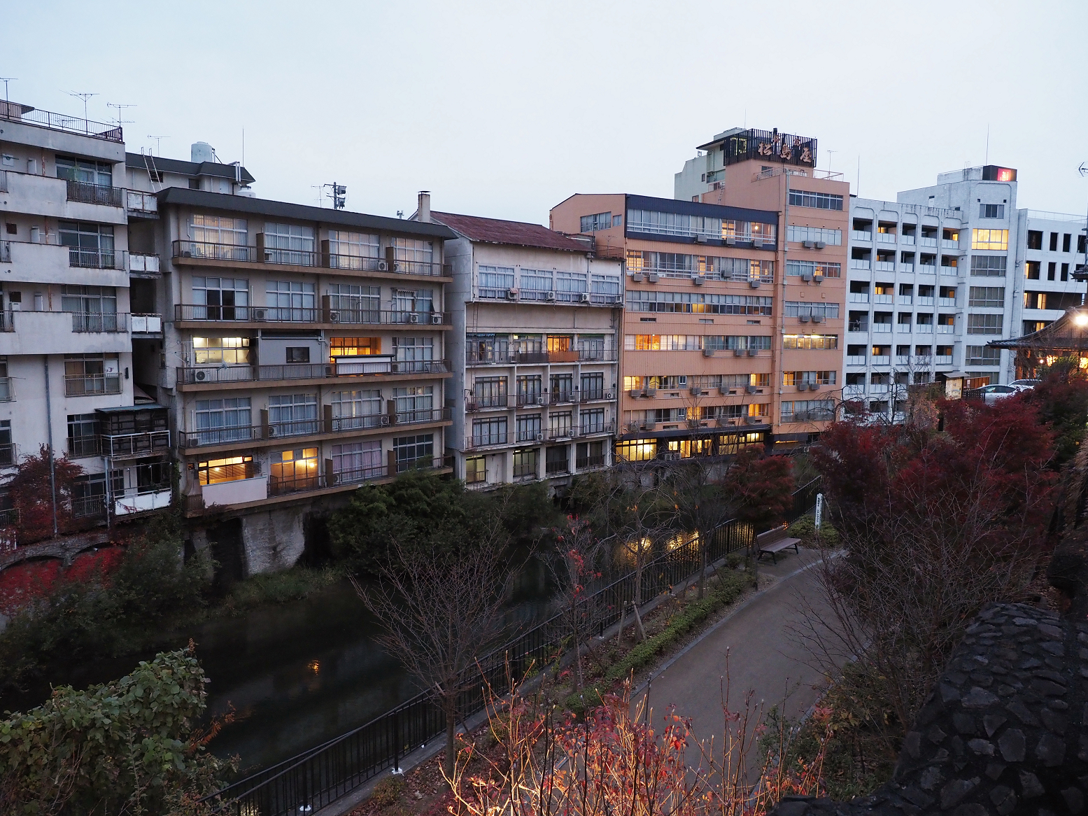 PB010545.jpg
