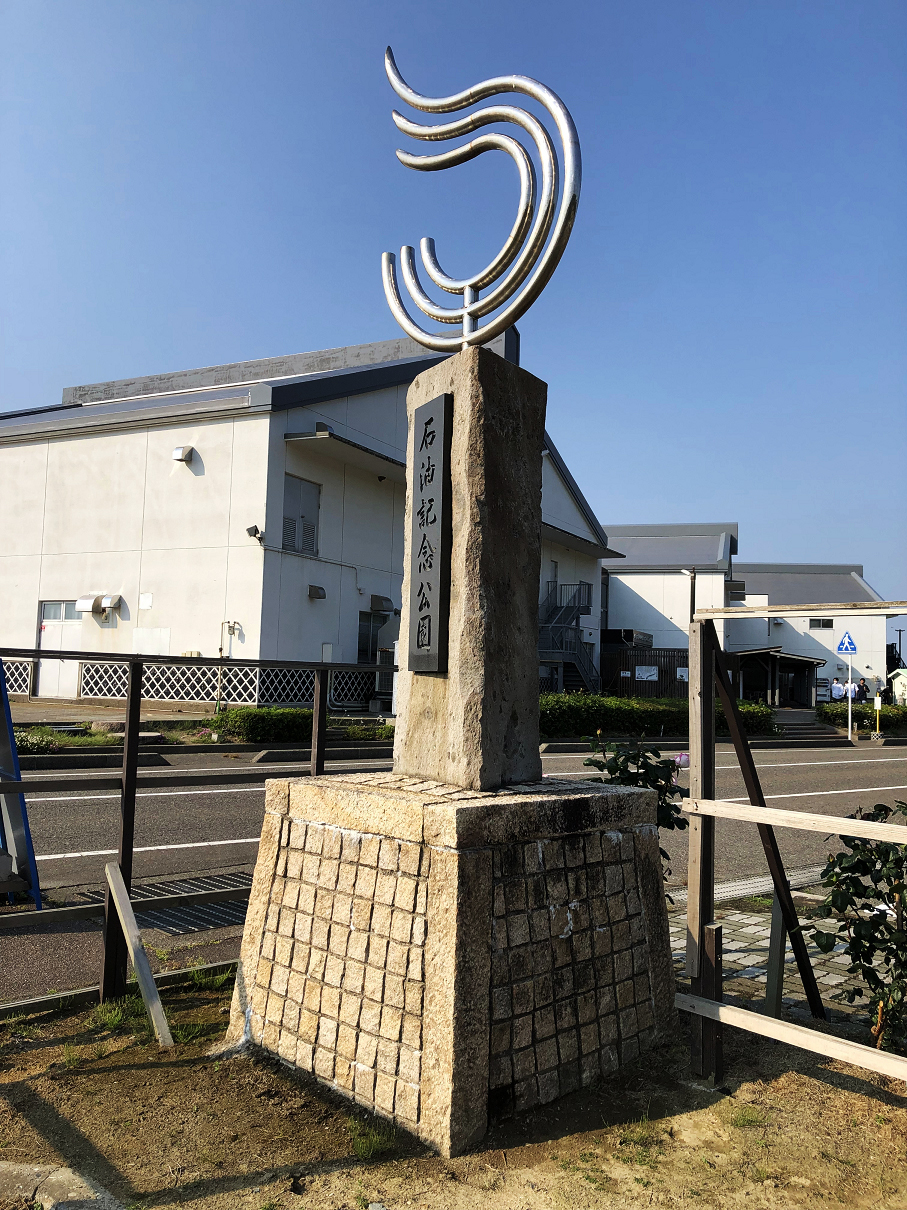 P5220916-06.jpg