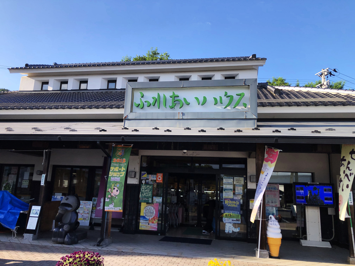 P8110121-125.jpg