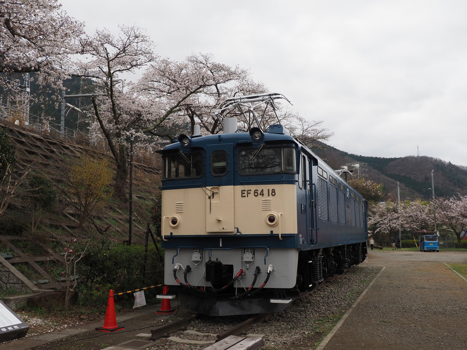 P4061185.jpg